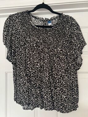 Old Navy Black Floral Smocked Neck Blouse Lightweight Top Size XL
